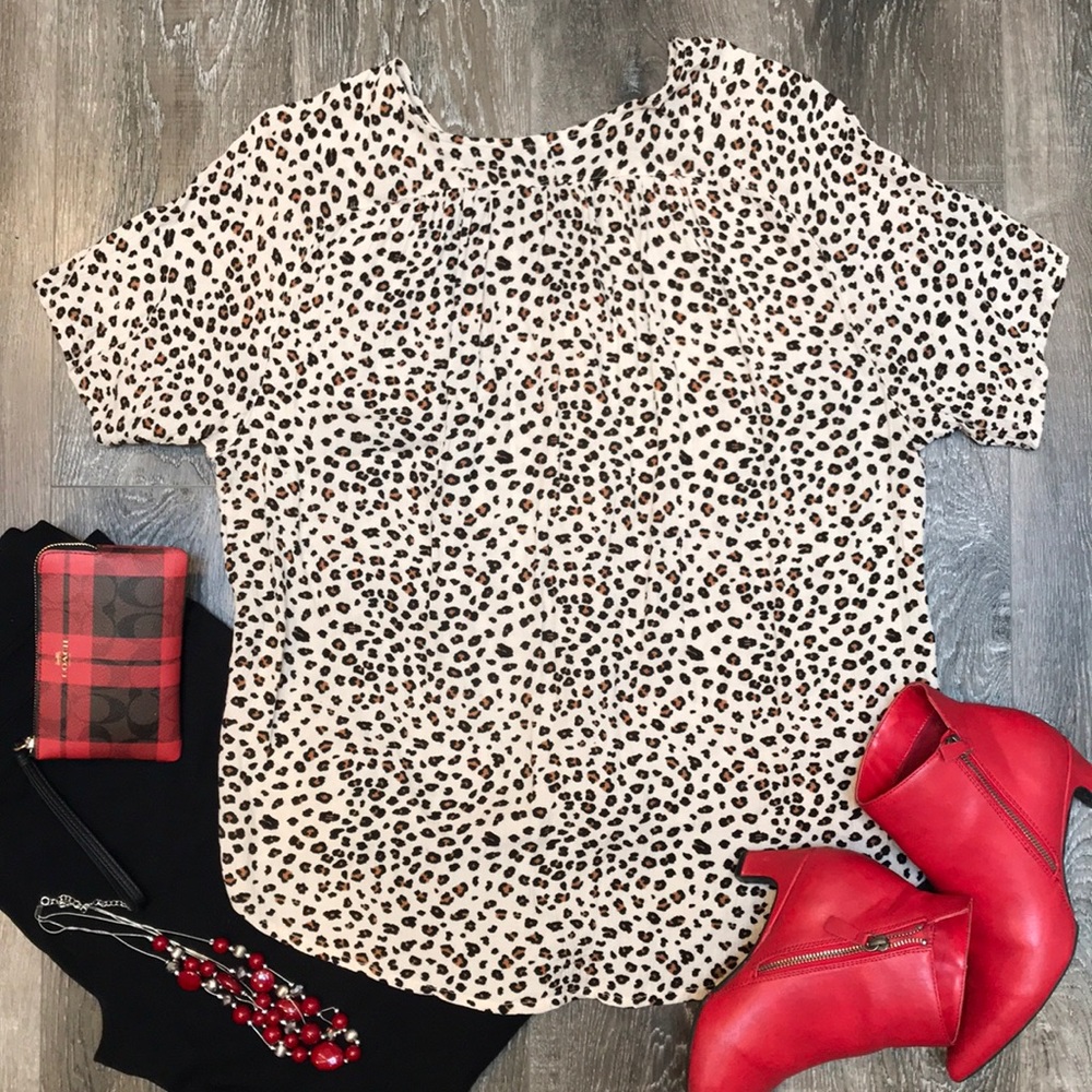 Daytrip by Buckle Animal Print Blouse - Picture 2 of 6